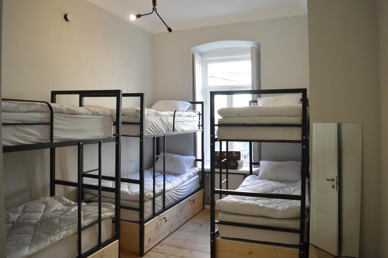 Woodmood Hostel Tbilisi Bagian luar foto
