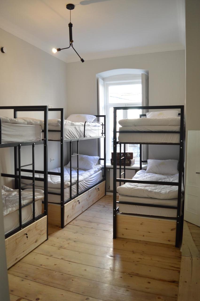 Woodmood Hostel Tbilisi Bagian luar foto